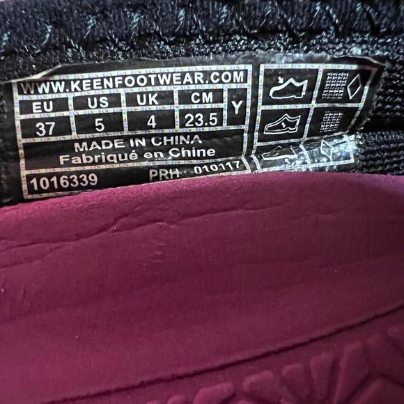 Keen Big Kids Moxie Flat Shoes Black Liberty Purple Slip On Mesh 1016339 Size 5 - Picture 8 of 8